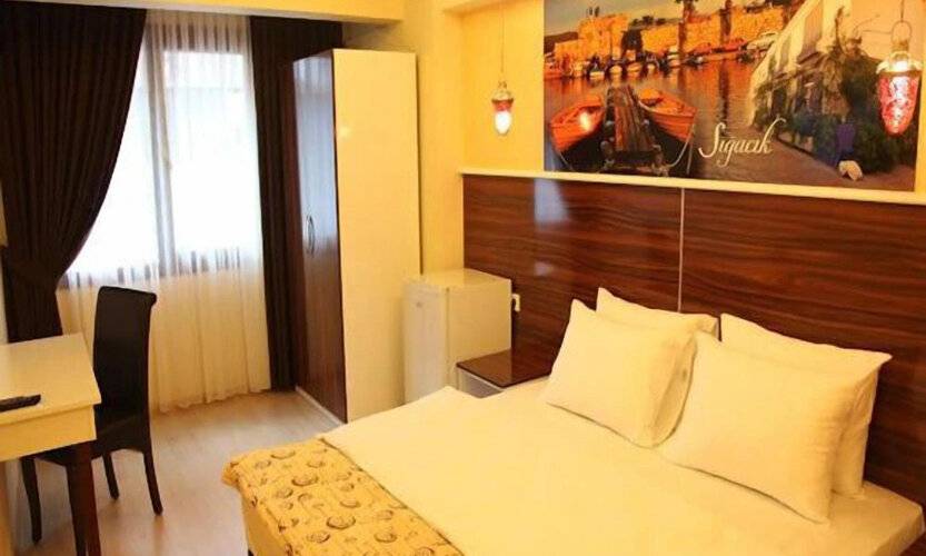 Lucid Hotel