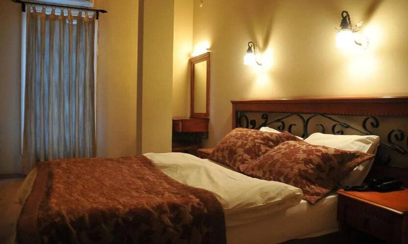 Antikhan Hotel