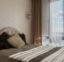 $item['hotel']['name']