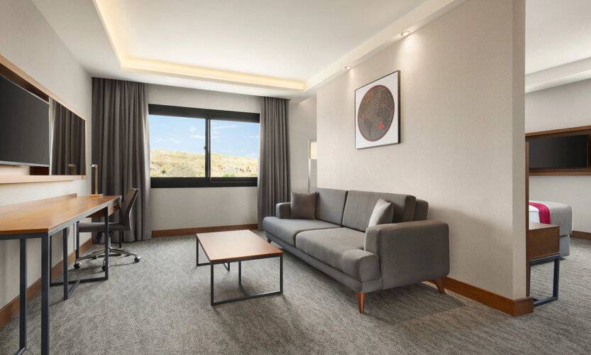 Ramada By Wyndham Izmir Aliaga
