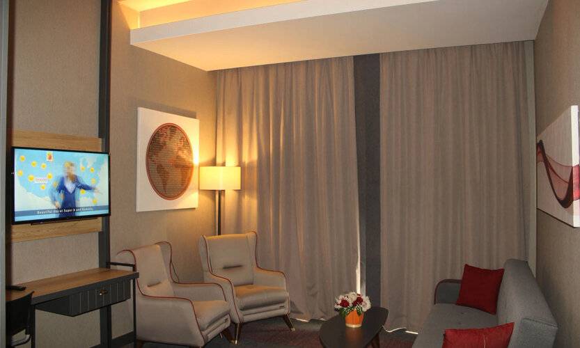 Ramada By Wyndham Tire