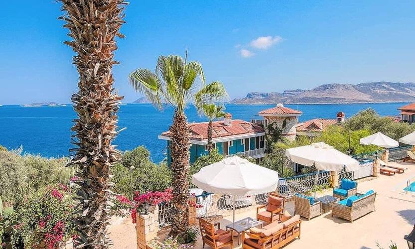 Amphora Hotel