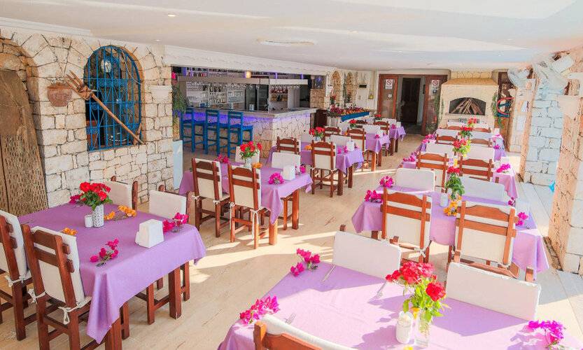 Amphora Hotel