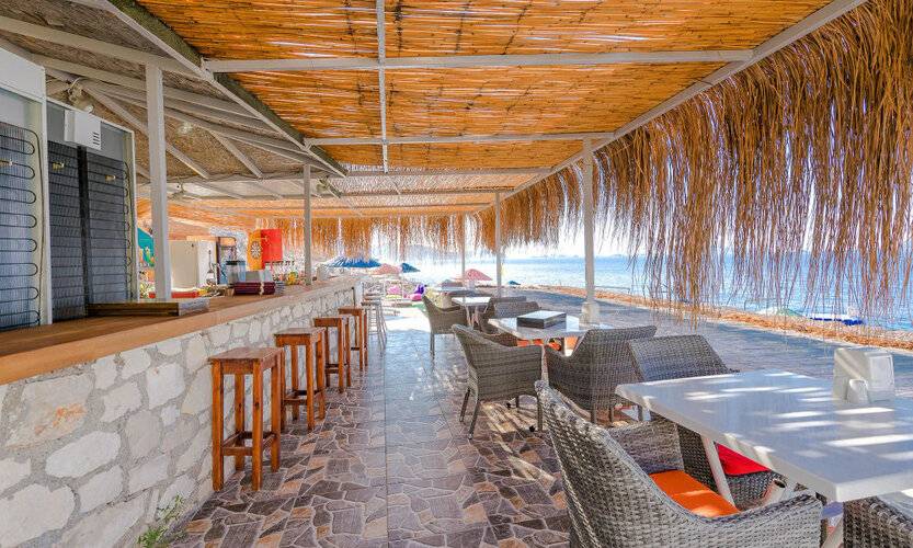 Amphora Hotel