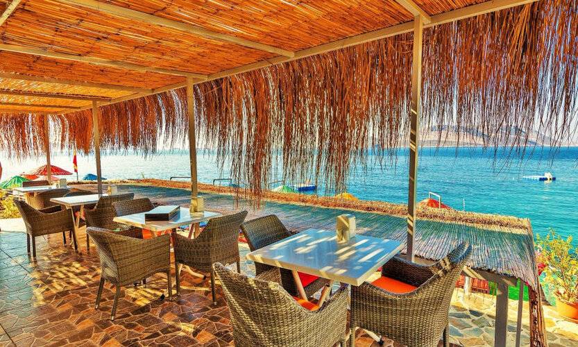 Amphora Hotel