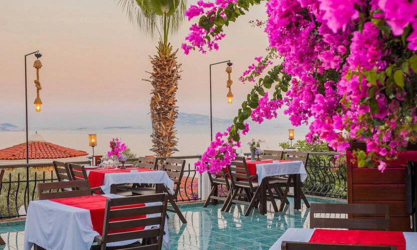 Amphora Hotel