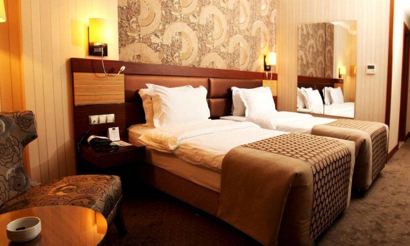 Armis Hotel