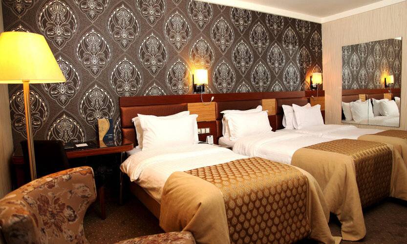 Armis Hotel