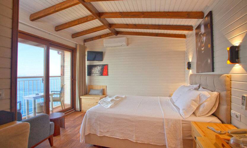 Sunset Villa Hotel