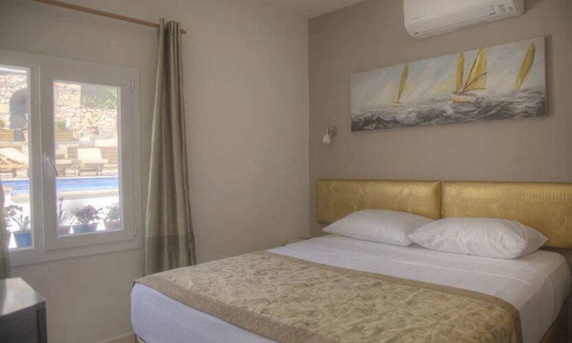 Sunset Villa Hotel