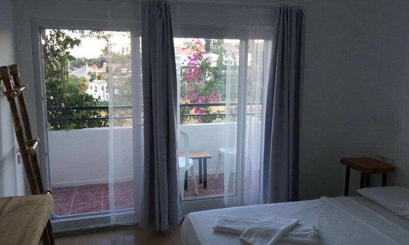 Hotel Pataros