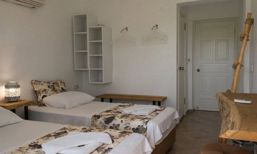 Hotel Pataros