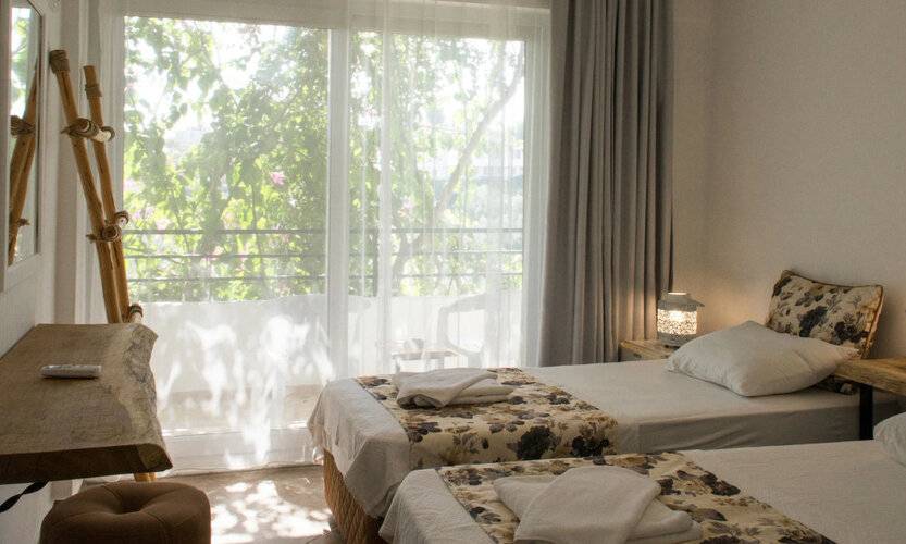 Hotel Pataros