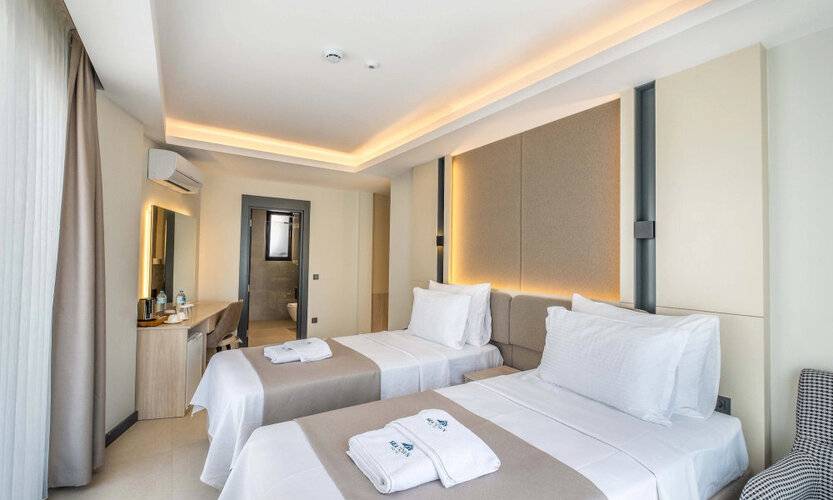 Seatown Hotel