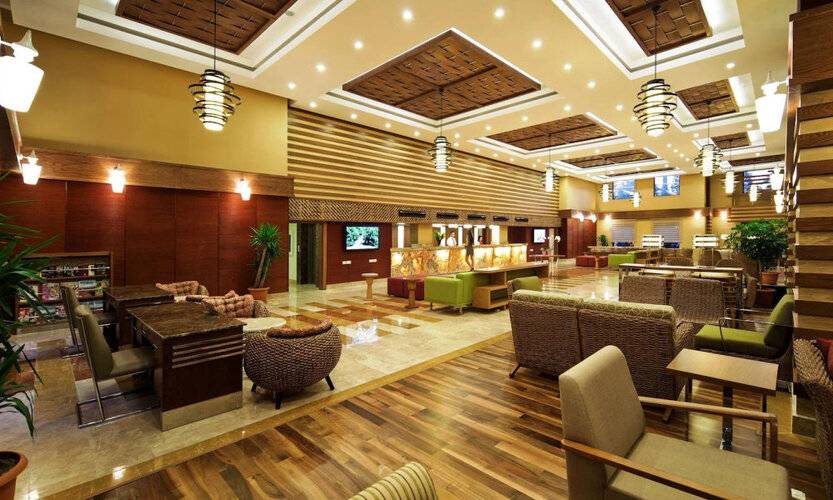 Club Grand Side