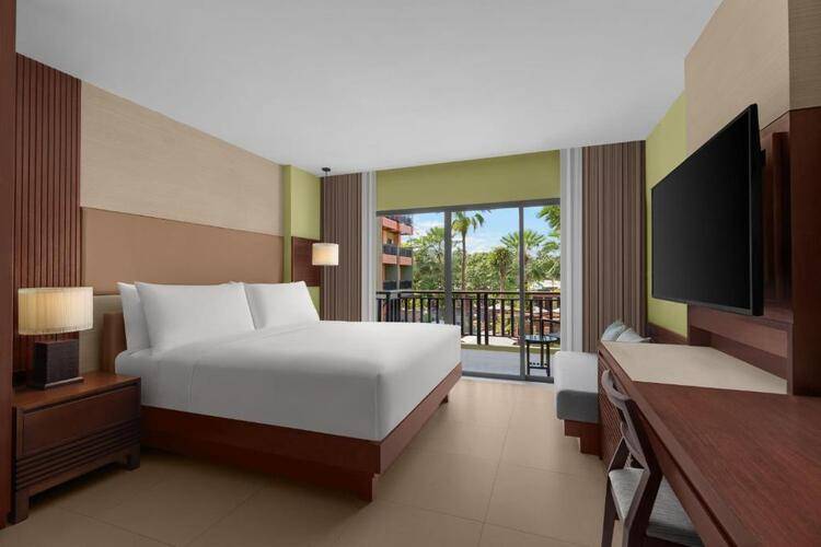 Courtyard By Marriott Phuket, Patong Beach Resort