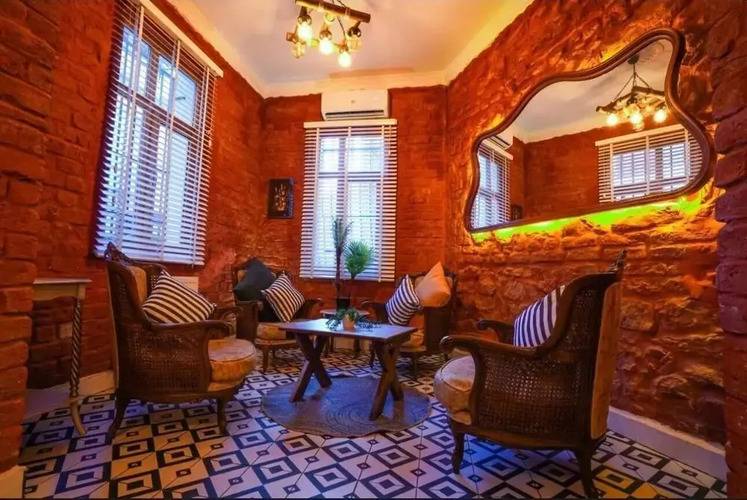 St. Moscow Taksim By Emmy