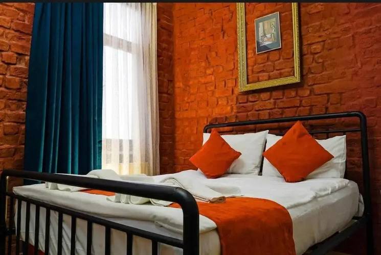 St. Moscow Taksim By Emmy