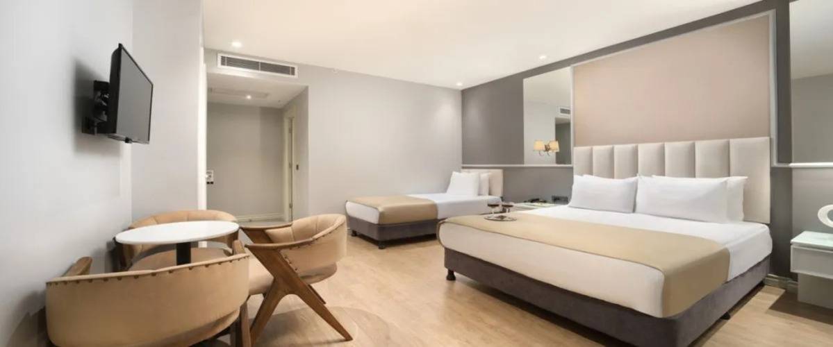 Ess Hotel