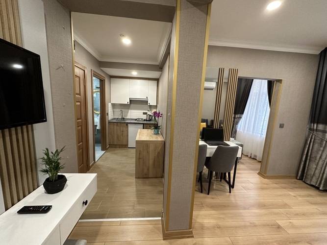 Апартаменты H&L Suites