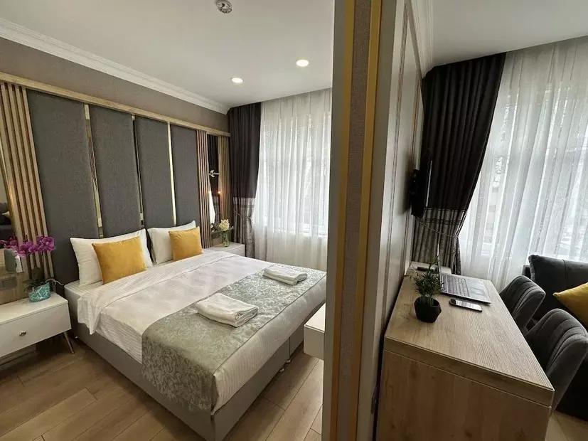Апартаменты H&L Suites