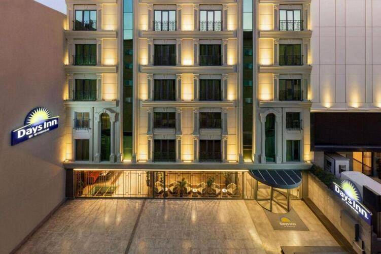 Days Inn By Wyndham Istanbul Bomonti