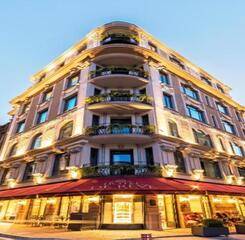 $item['hotel']['name']