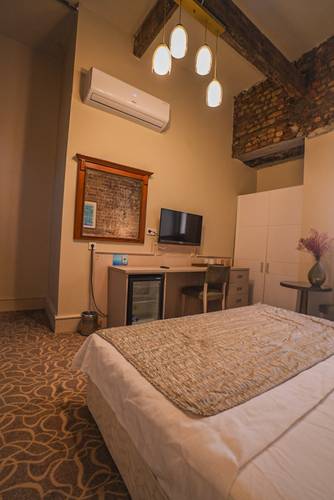 Отель Aria Palace