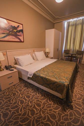 Отель Aria Palace