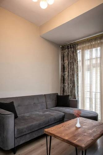 Lavin Hotel & Suites