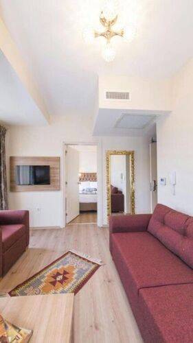 Lavin Hotel & Suites