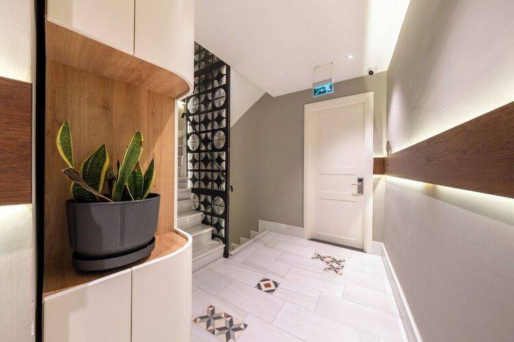 Balo Suite Hotel