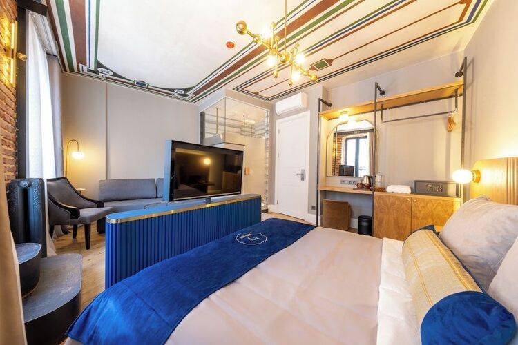 Balo Suite Hotel