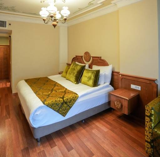 Seven Hills Hotel