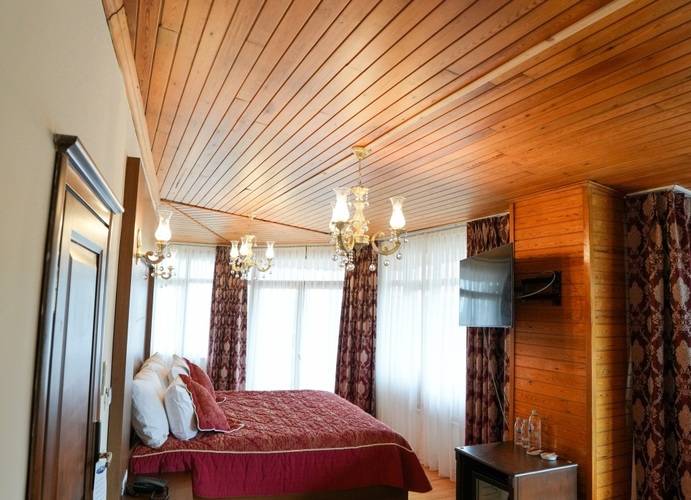 Seven Hills Hotel