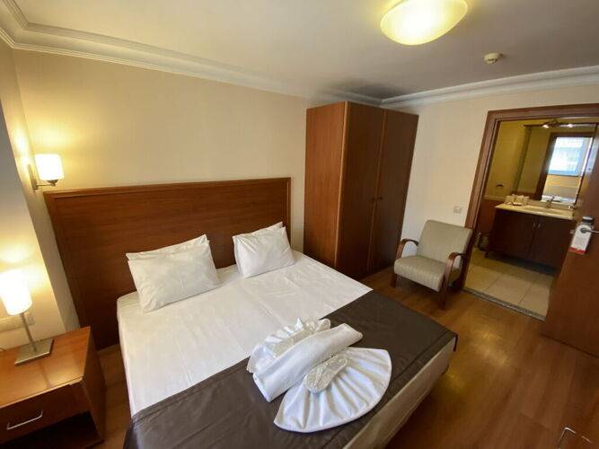 Triada Hotel Gayrettepe
