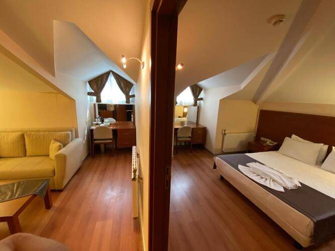 Triada Hotel Gayrettepe