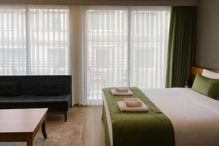 Aleksandr Pera Hotel