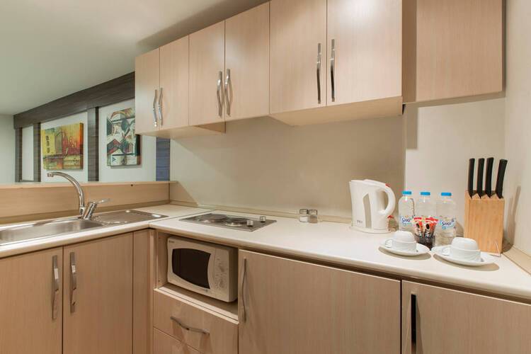 Отель Derpa Suite Hotel Osmanbey
