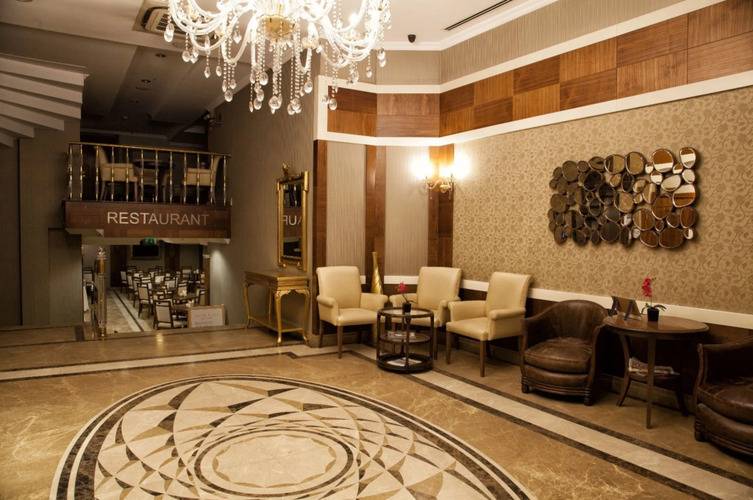 Crestium Hotel Prime Square