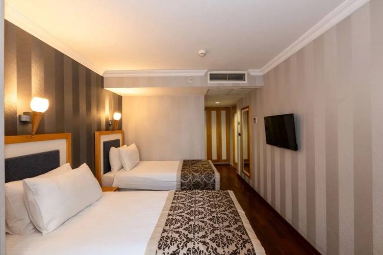 Crestium Hotel Prime Square