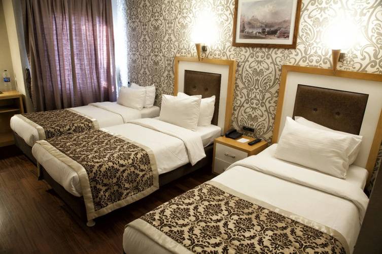 Crestium Hotel Prime Square