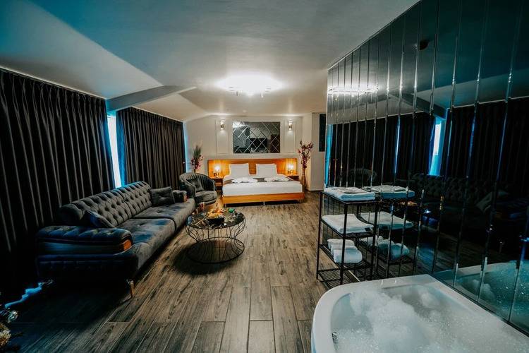 Grand Quars Hotel