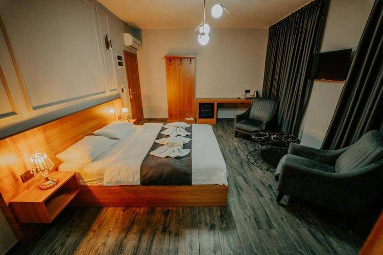 Grand Quars Hotel