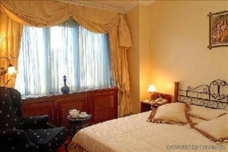 Ethnica Hotel Old City