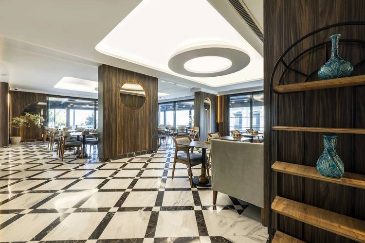 Ezkar Bathonea Art İstanbul