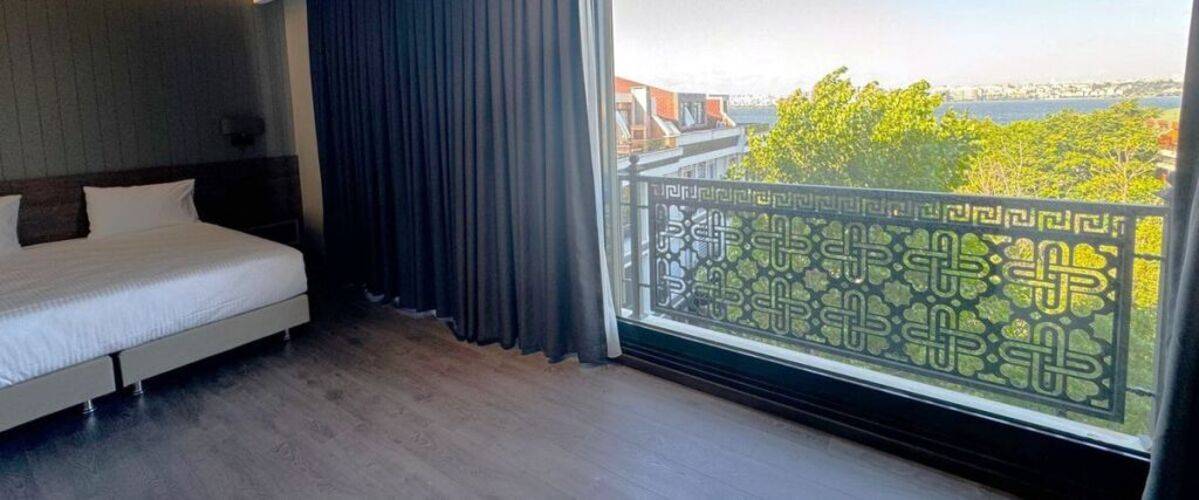 Ezkar Bathonea Art İstanbul