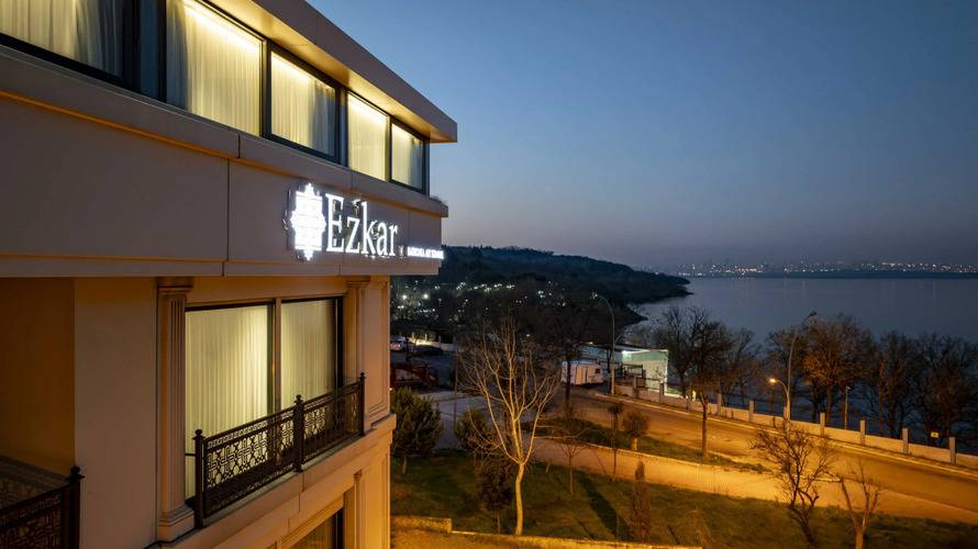 Ezkar Bathonea Art İstanbul