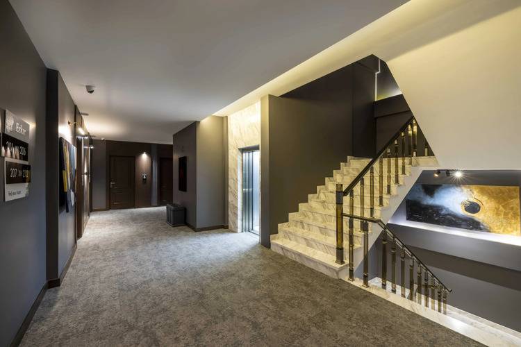 Ezkar Bathonea Art İstanbul