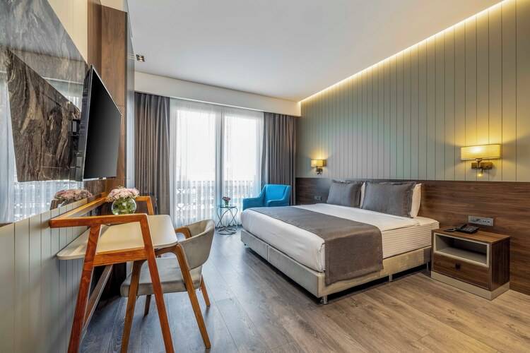 Ezkar Bathonea Art İstanbul